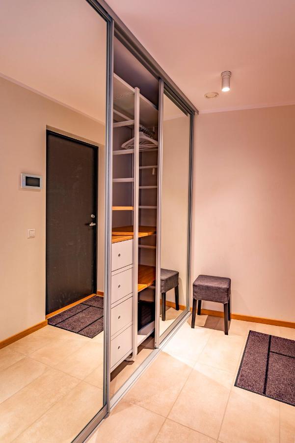 Artisa Riia Str 22A Luxury Apartment Tartu Exterior foto